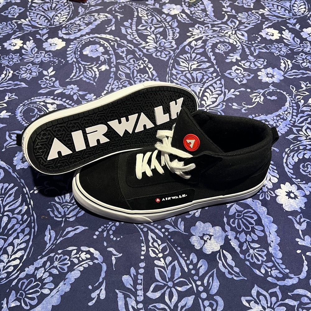 Airwalk Men's Skate Shoe Size 12 Black Hi-Top